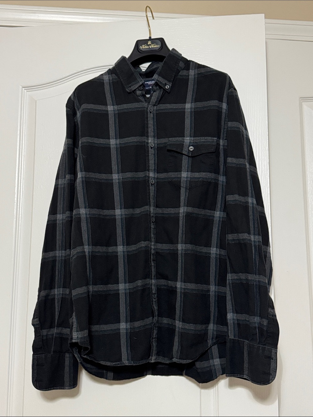 American Eagle Outfitters Black Plaid Button-Down Shirt